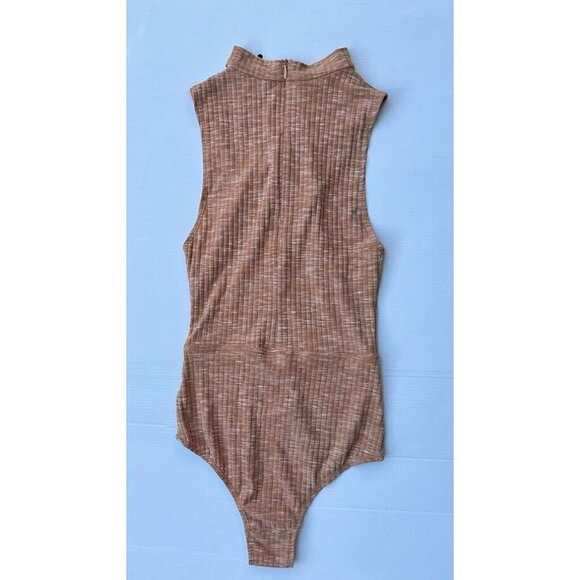 Nasty Gal Lavish Alice Womens Cross the Floor Cutout Bodysuit - Picture 3 of 11